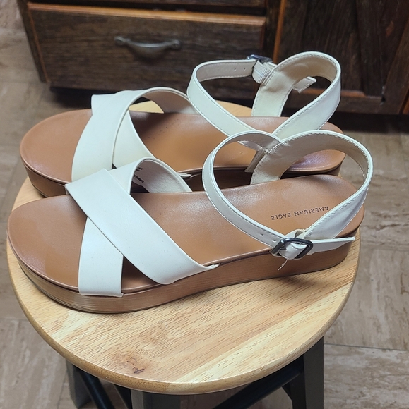 Must Bundle - Picture 2 of 3